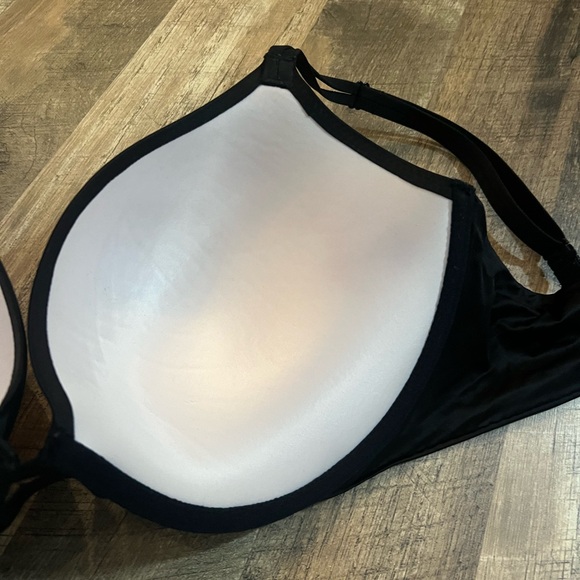 Victoria’s Secret Very Sexy Push Up Bra - Black - Picture 13 of 16